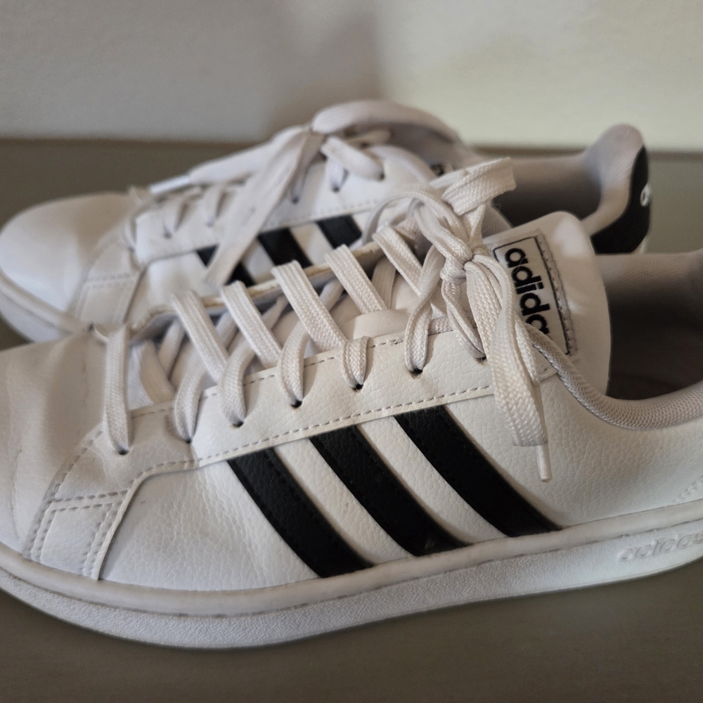 Adidas White and Black Sneakers Classic Style